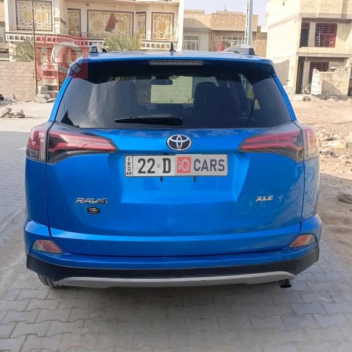 تۆیۆتا ڕاڤ 4